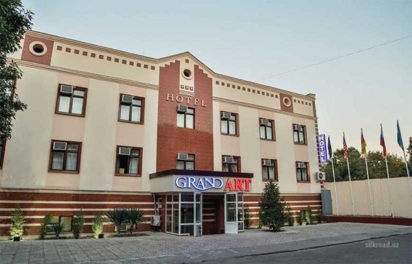GRAND ART HOTEL