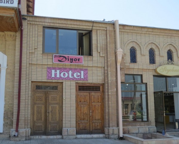 HOTEL DIYOR